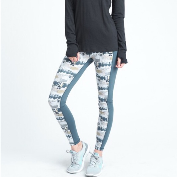 Mono B Pants - ⚡️last 1 M⚡️ High Waist Colorblock Legging